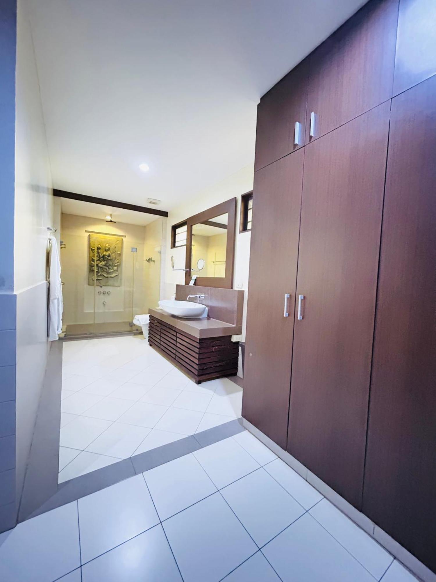 Sheridan Boutique Resort Iloilo Exterior foto