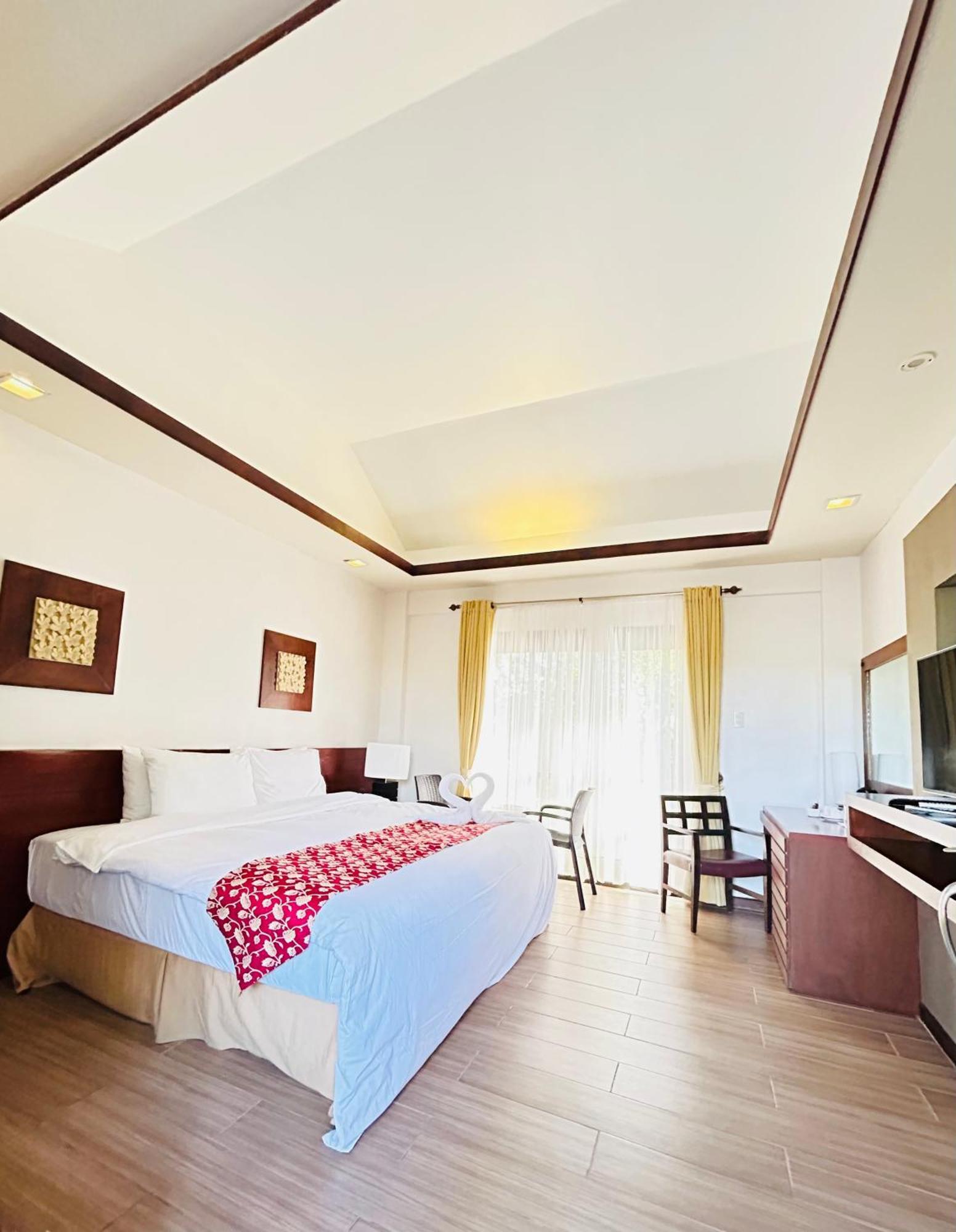 Sheridan Boutique Resort Iloilo Exterior foto
