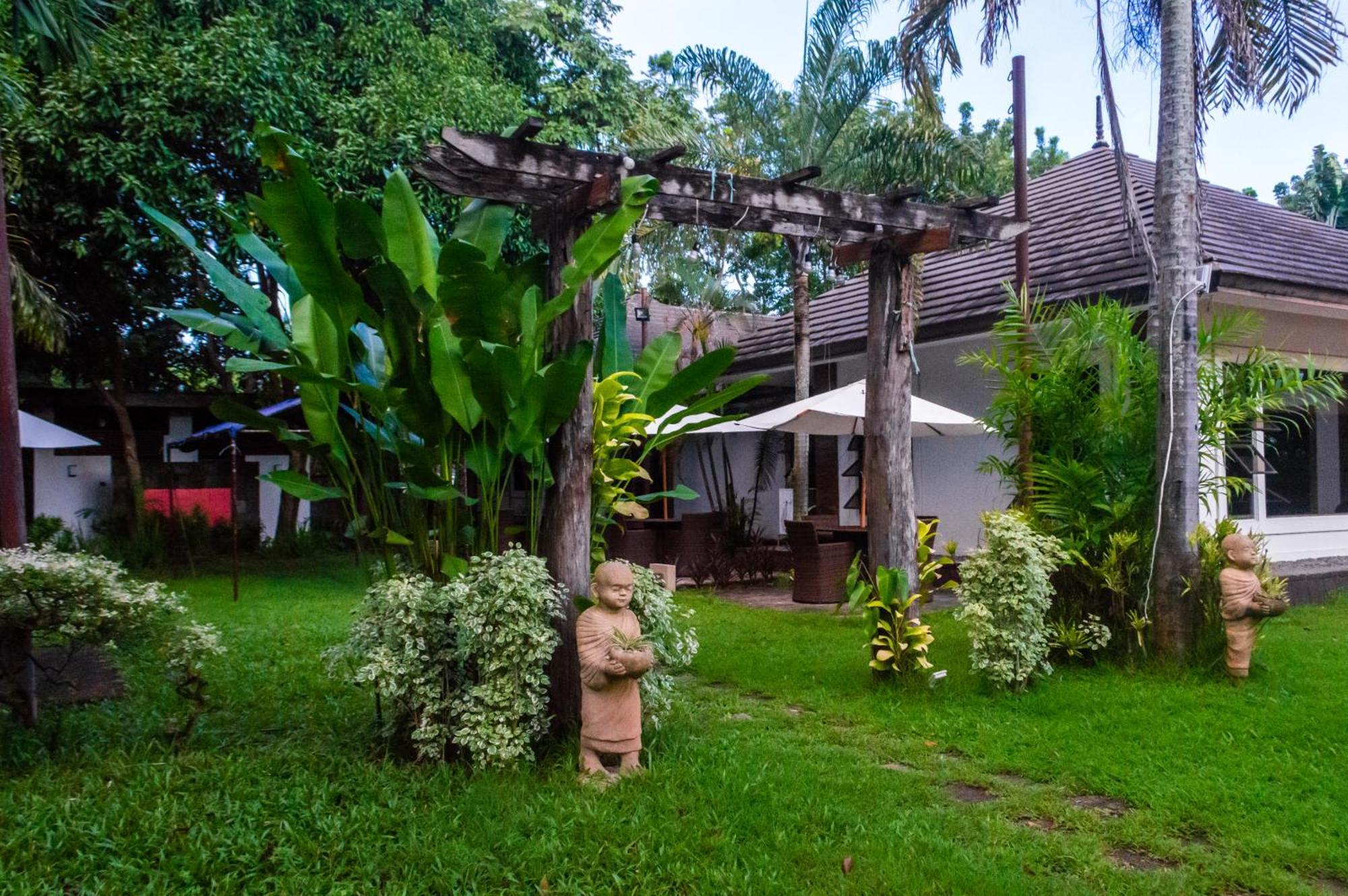 Sheridan Boutique Resort Iloilo Exterior foto