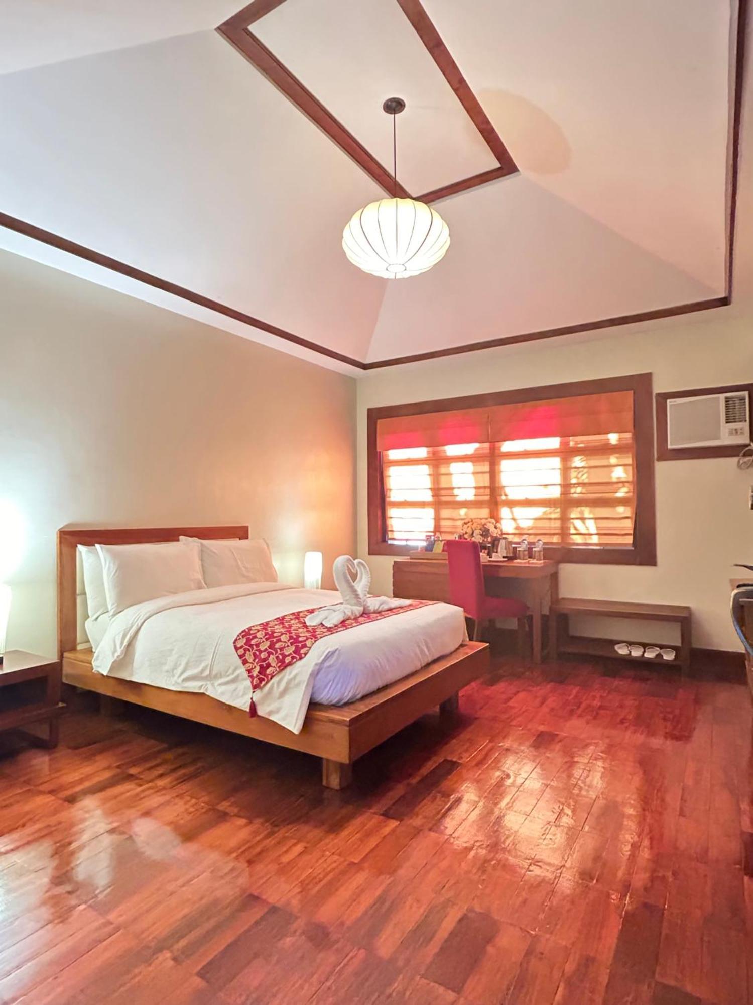 Sheridan Boutique Resort Iloilo Exterior foto