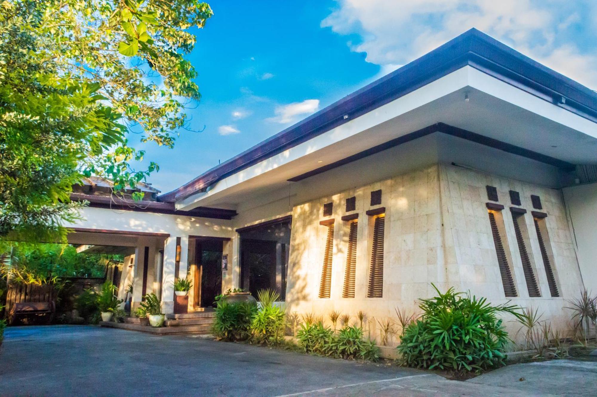 Sheridan Boutique Resort Iloilo Exterior foto