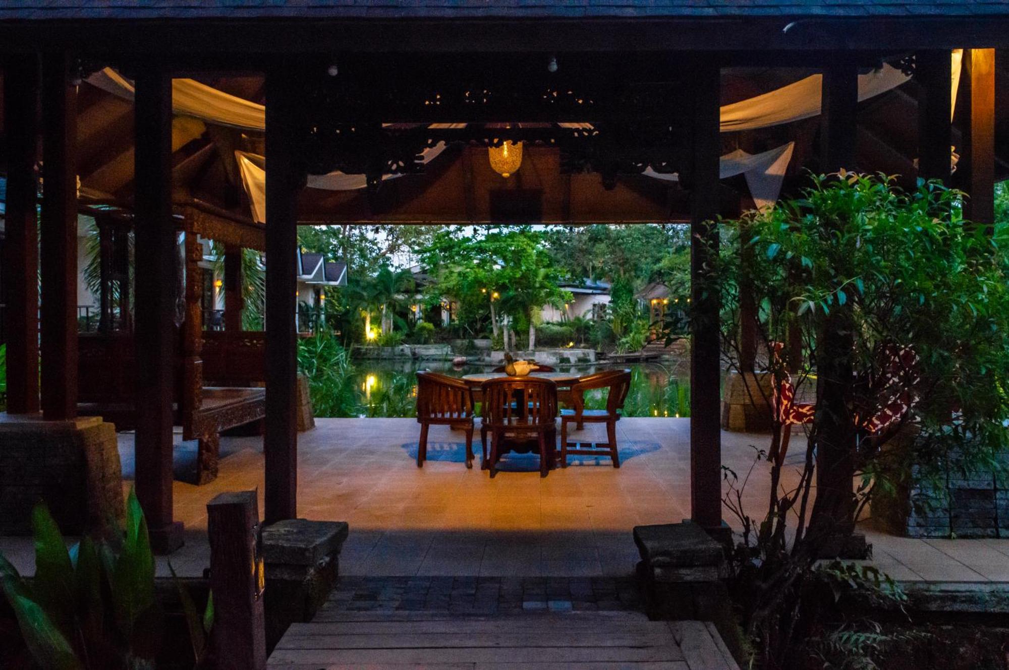 Sheridan Boutique Resort Iloilo Exterior foto