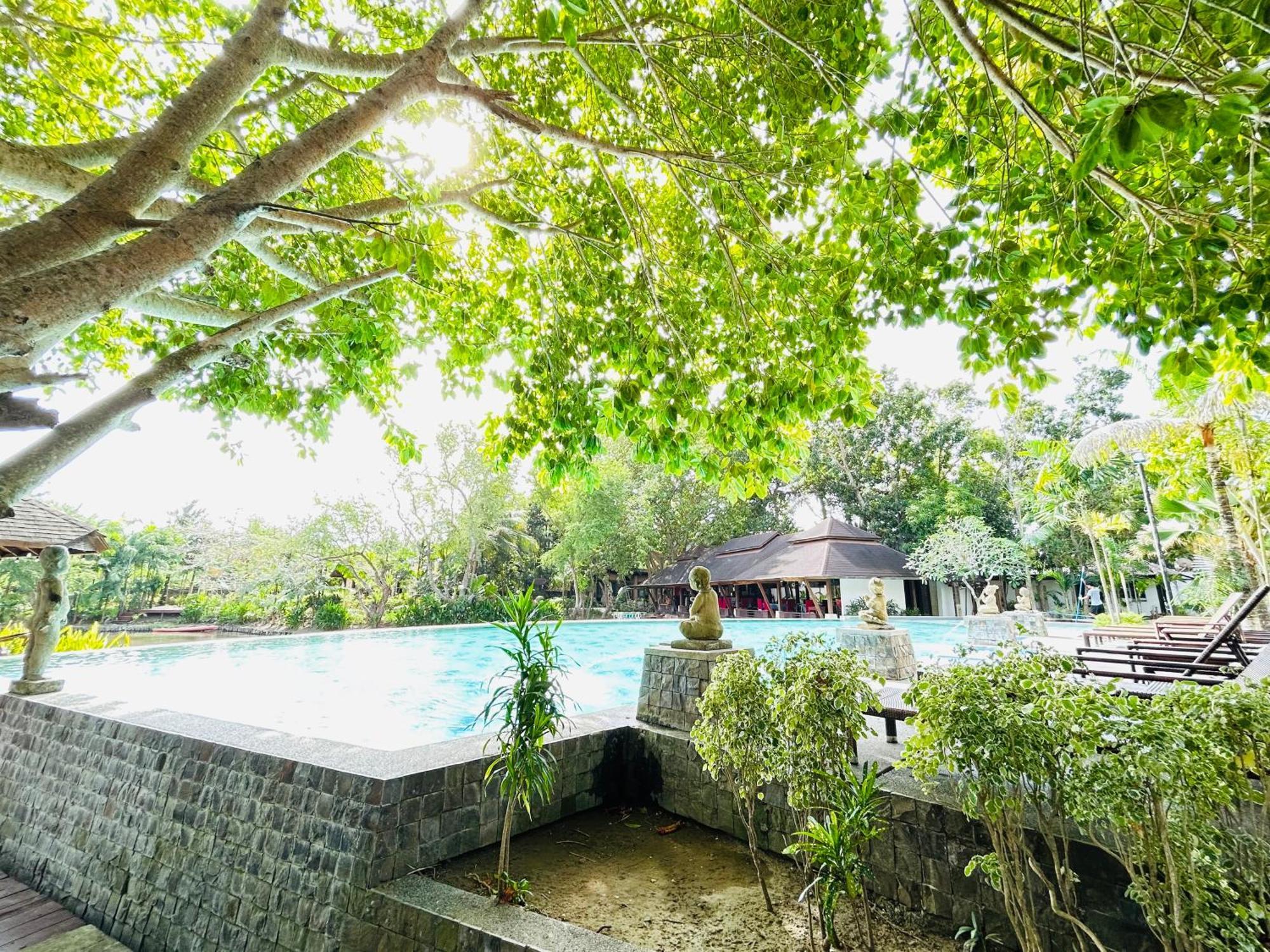 Sheridan Boutique Resort Iloilo Exterior foto