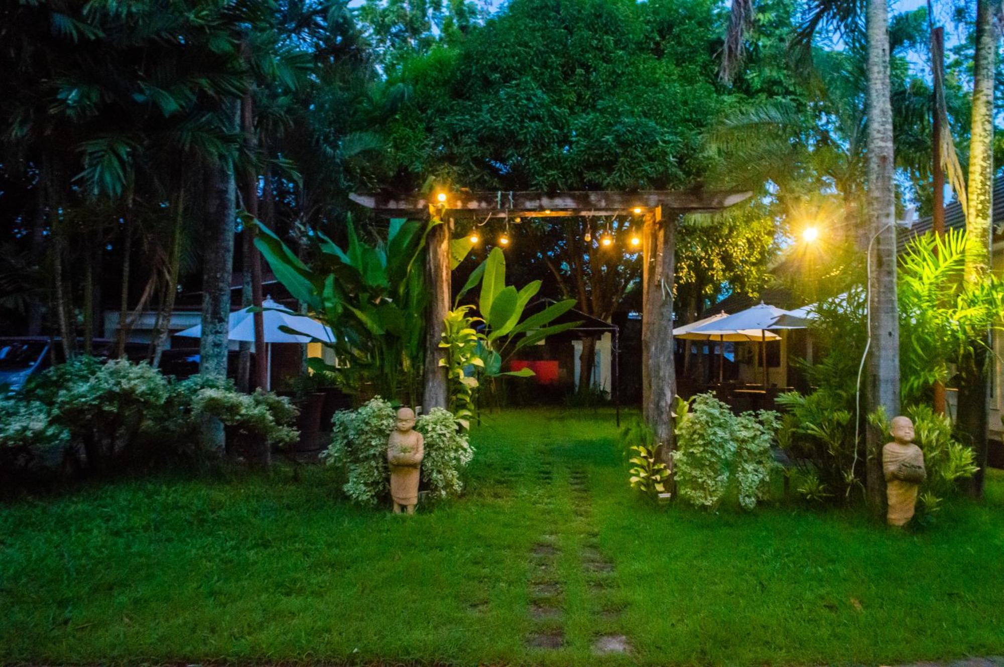 Sheridan Boutique Resort Iloilo Exterior foto