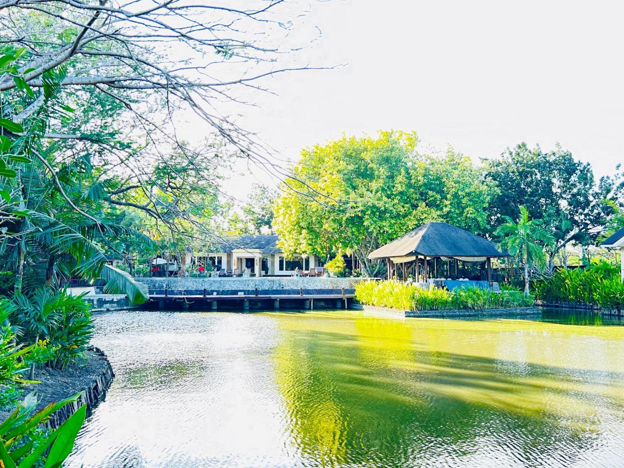 Sheridan Boutique Resort Iloilo Exterior foto