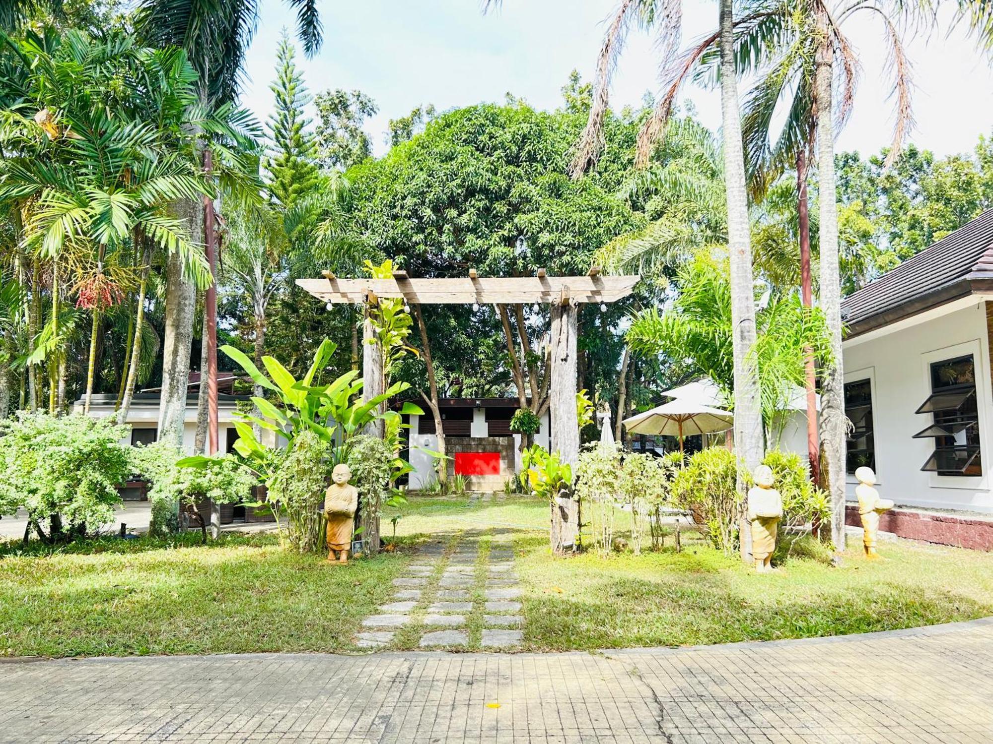 Sheridan Boutique Resort Iloilo Exterior foto